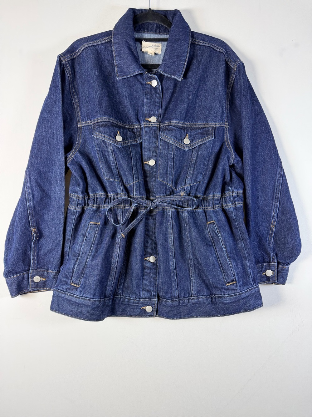 Universal Thread™ Women's Cinched Waist Trucker Denim Jacket - Dark Wash - M - Picture 6 of 10
